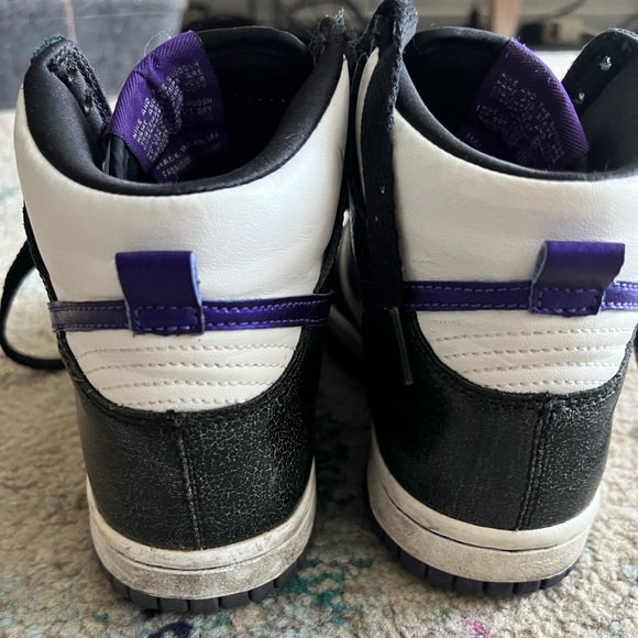 Women’s Nike Dunks size 4 - Picture 2 of 5